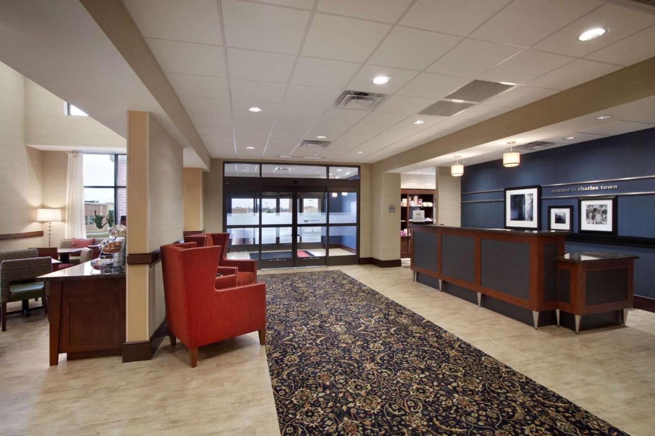 Hampton Inn & Suites Charles Town Exterior foto